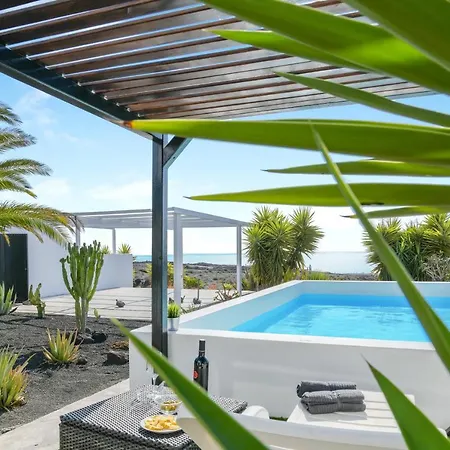 Holiday home Amanecer 4 *